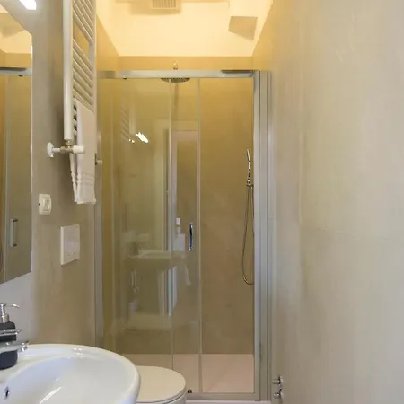 Apartman Floor - In Your Gaze - Bemyhost
