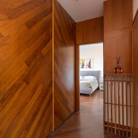 Apartman Floor - In Your Gaze - Bemyhost